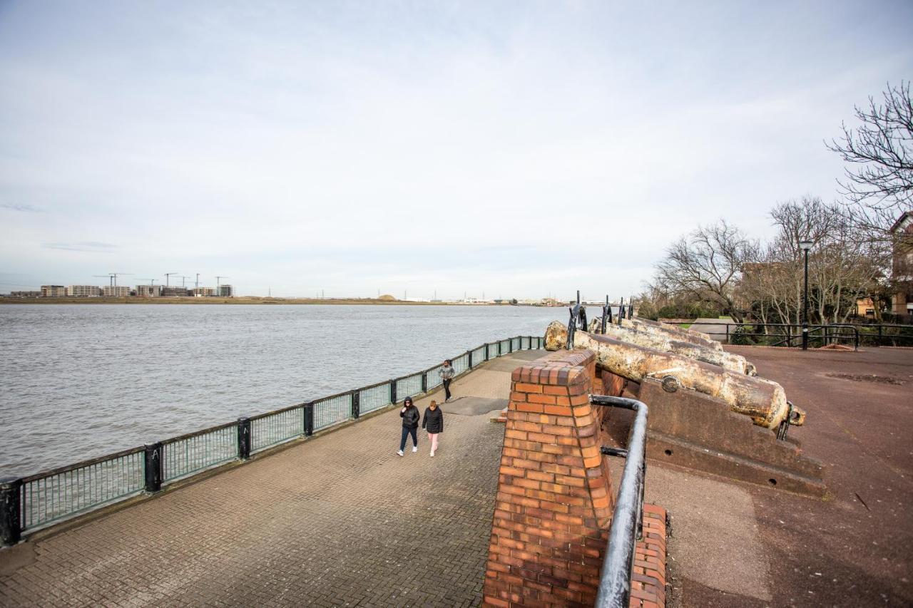 La Vida In Casa Ξενοδοχείο Thamesmead  Εξωτερικό φωτογραφία